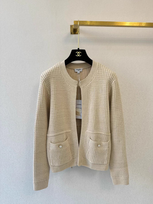 Jacquard knit cardigan