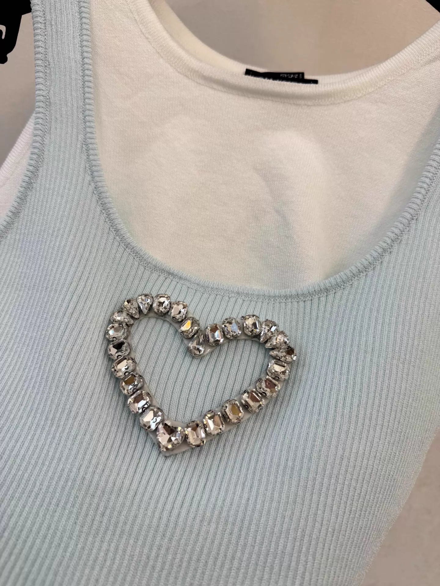26ss Heart-shaped Rhinestone Knit Vest