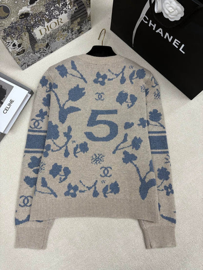 Jacquard Crew Neck Sweater