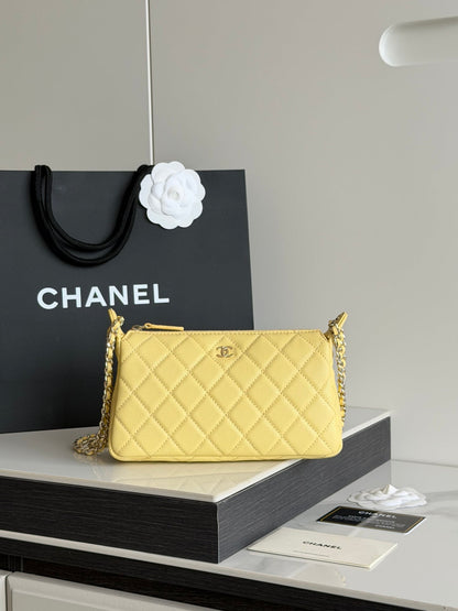 Chanel 2026 Clutch with Chain 21cm Caviar Leather