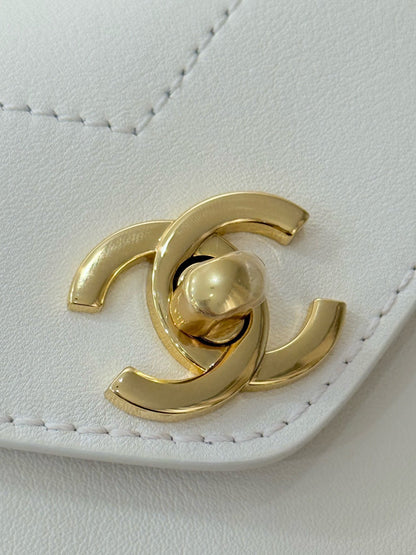 Chanel 2026 Envelope Bag 22cm Sheepskin