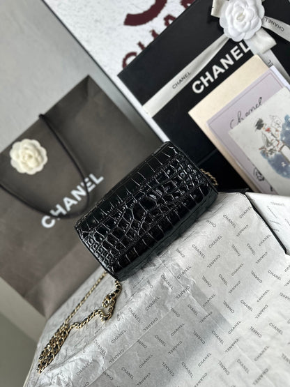 Chanel 2026 Crocodile Embossed Bowling Bag 18.5cm Leather