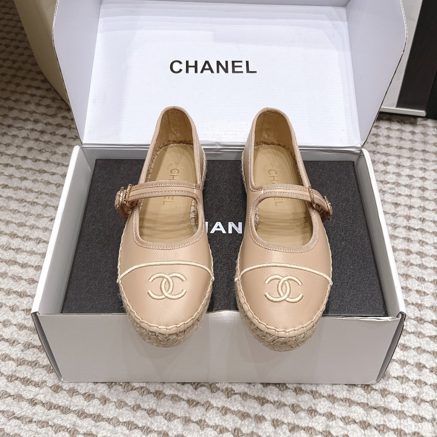 CHANEL 26S MARY JANE FLATS IN BEIGE LAMBSKIN ESPADRILLE SOLE