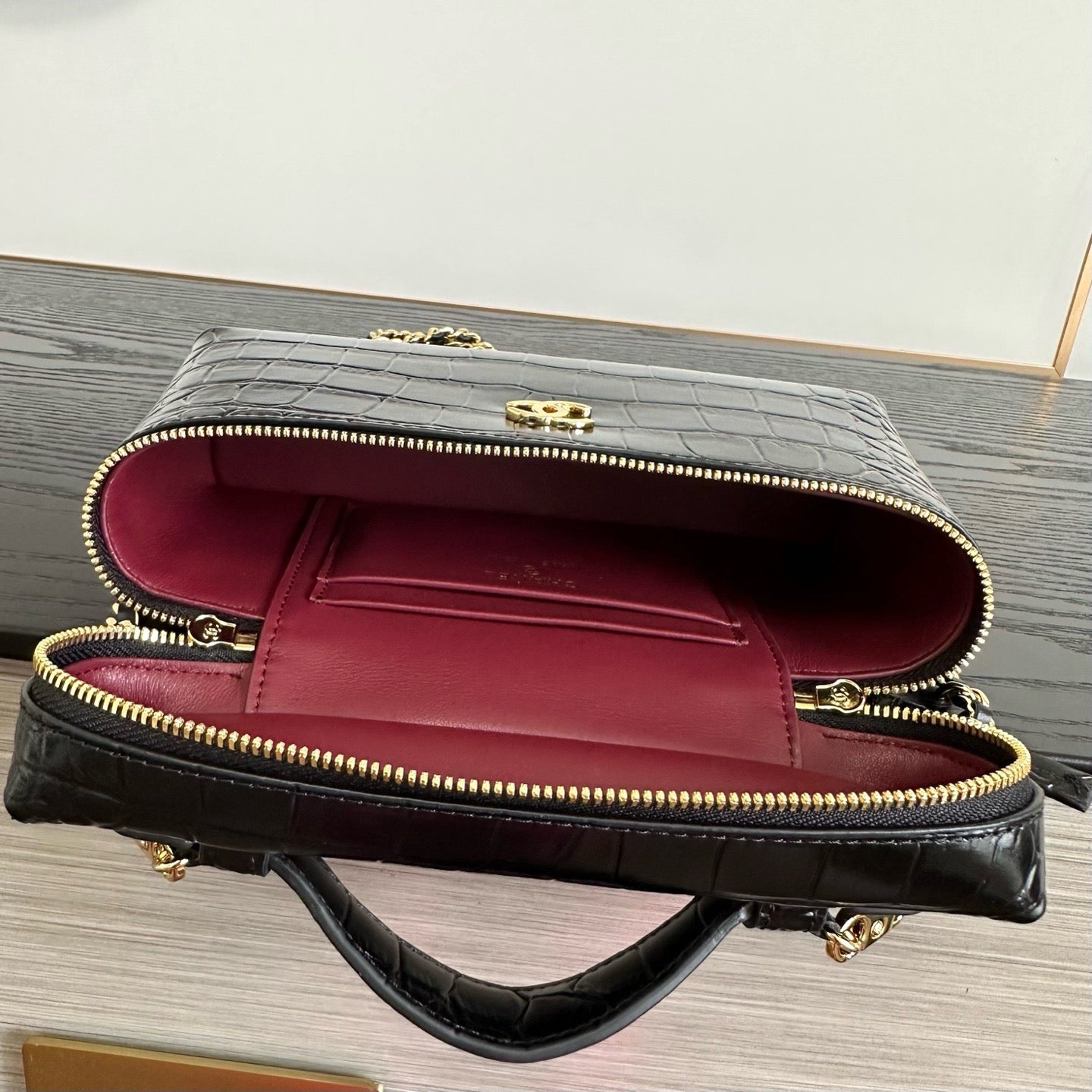 Chanel 2026 Crocodile Embossed Vanity Bag 19.5cm Leather