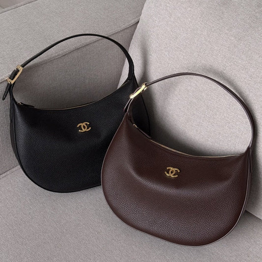 2026 Hobo Bag 30cm Grained Calfskin