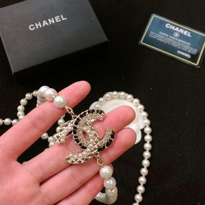 CHANEL 26S DOUBLE C LOGO PEARL LAYERED NECKLACE WITH CRYSTAL CC DETAIL IN GOLD METAL 631831