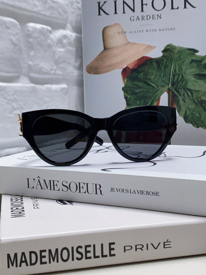 YSL CAT-EYE SUNGLASSES IN BLACK ACETATE WITH GOLD LOGO DETAIL
