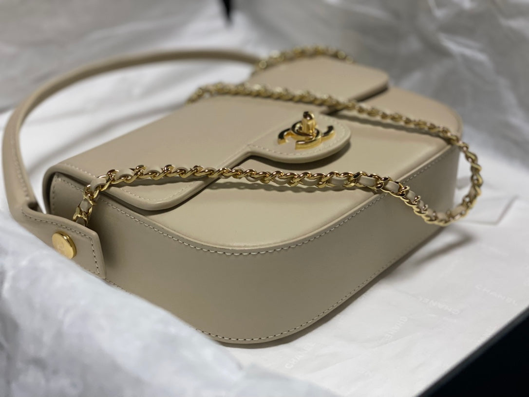 Chanel 2026 Flap Bag 17cm Lambskin Gold Hardware