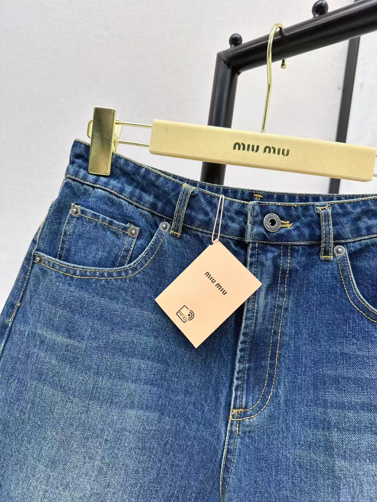 m 25ss denim short