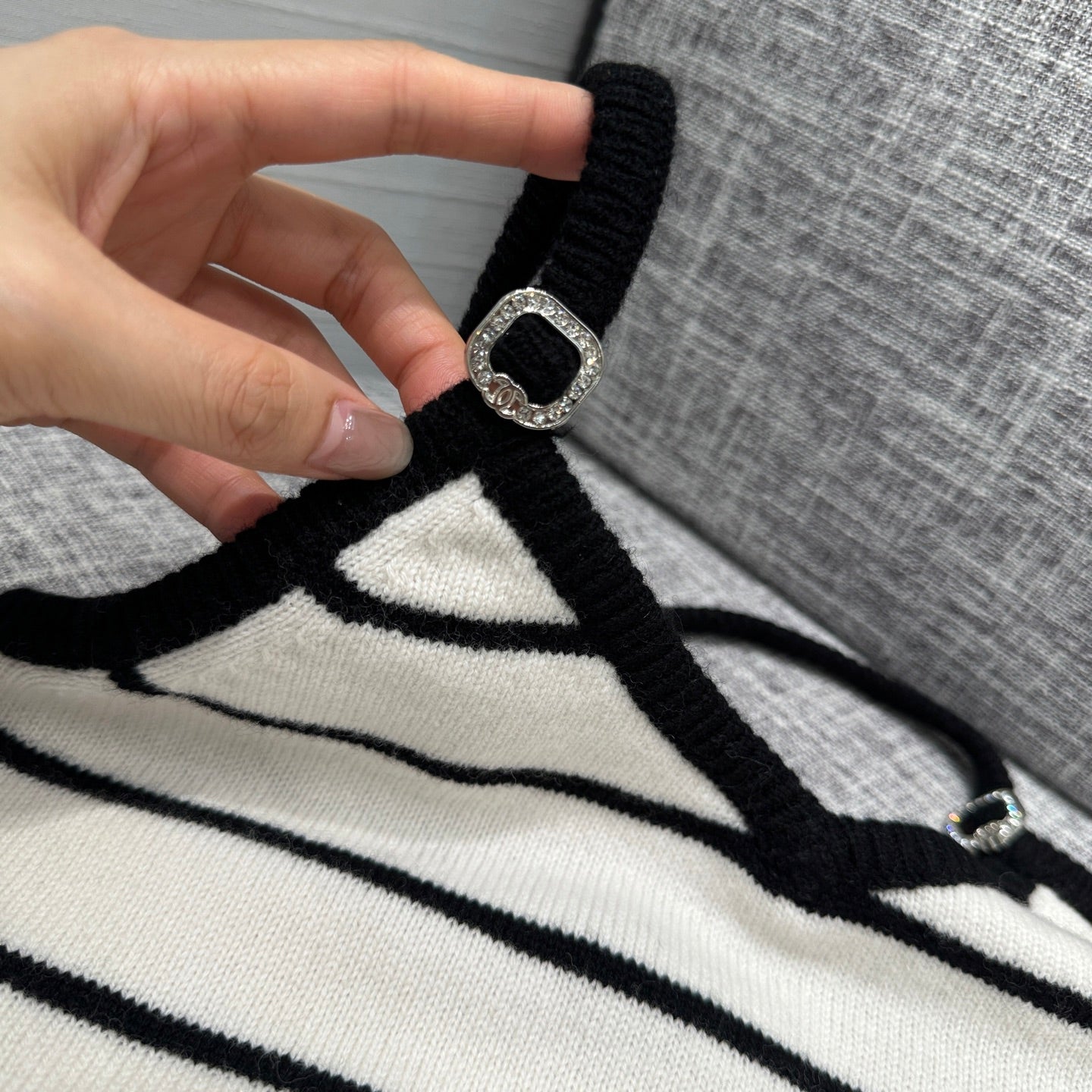 25ss knitted vest