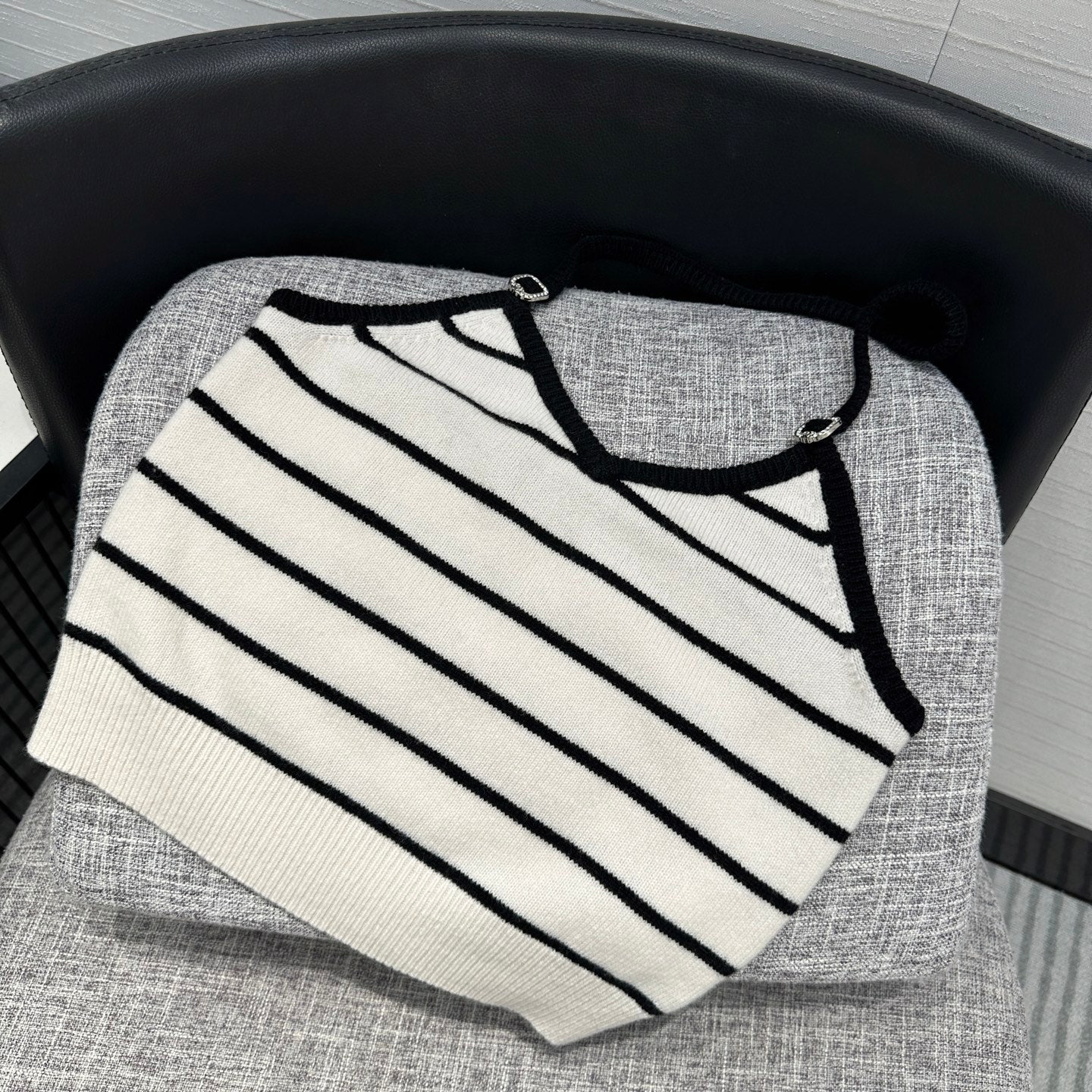 25ss knitted vest