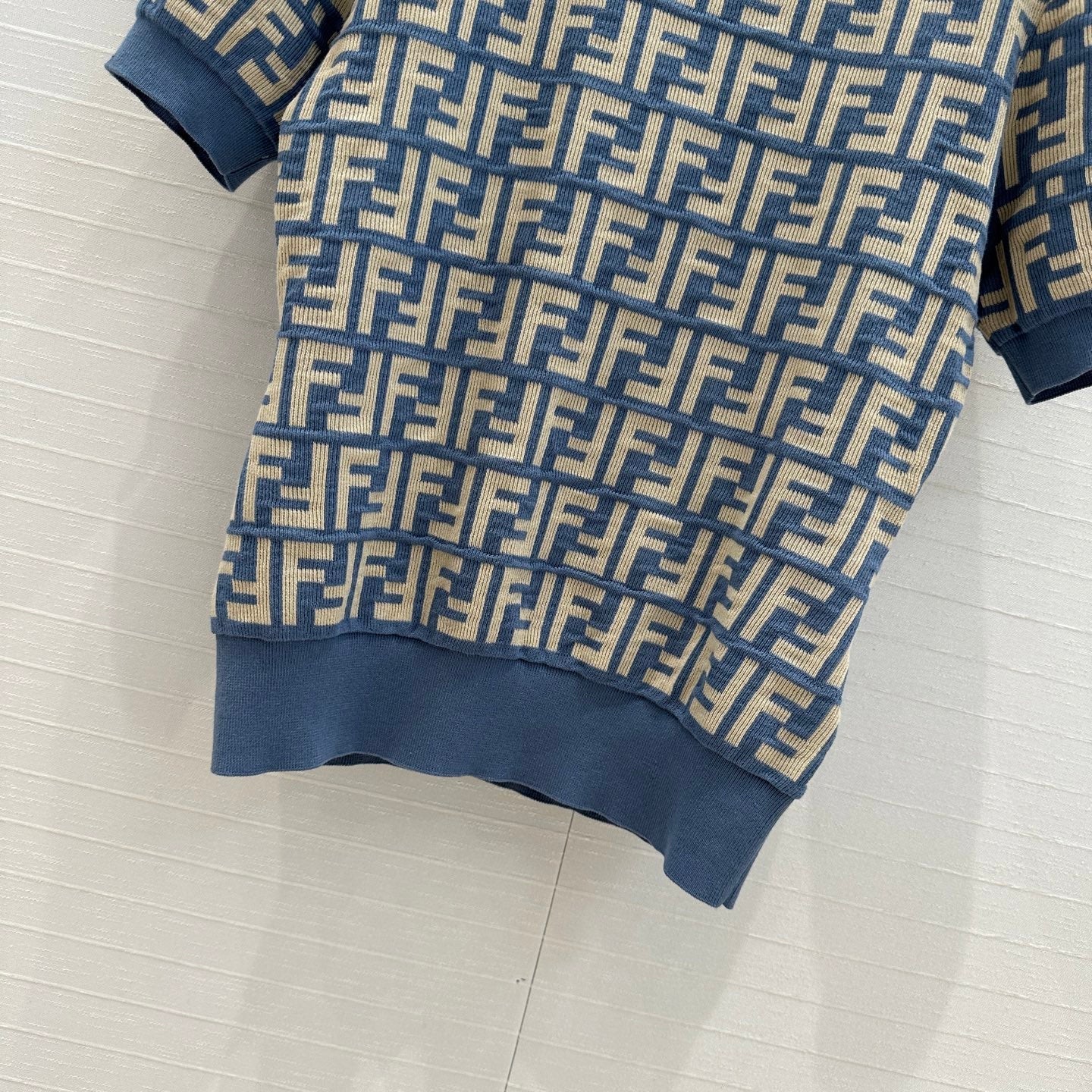25ss knitted crop t-shirt