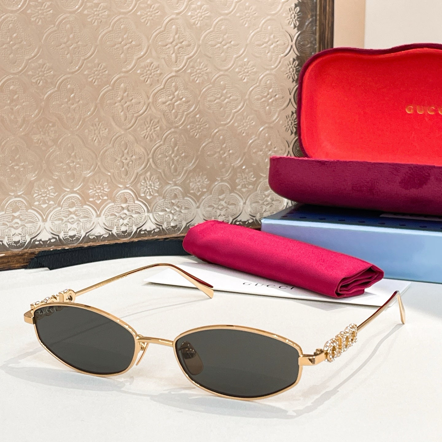 g GG1802S sunglasses
