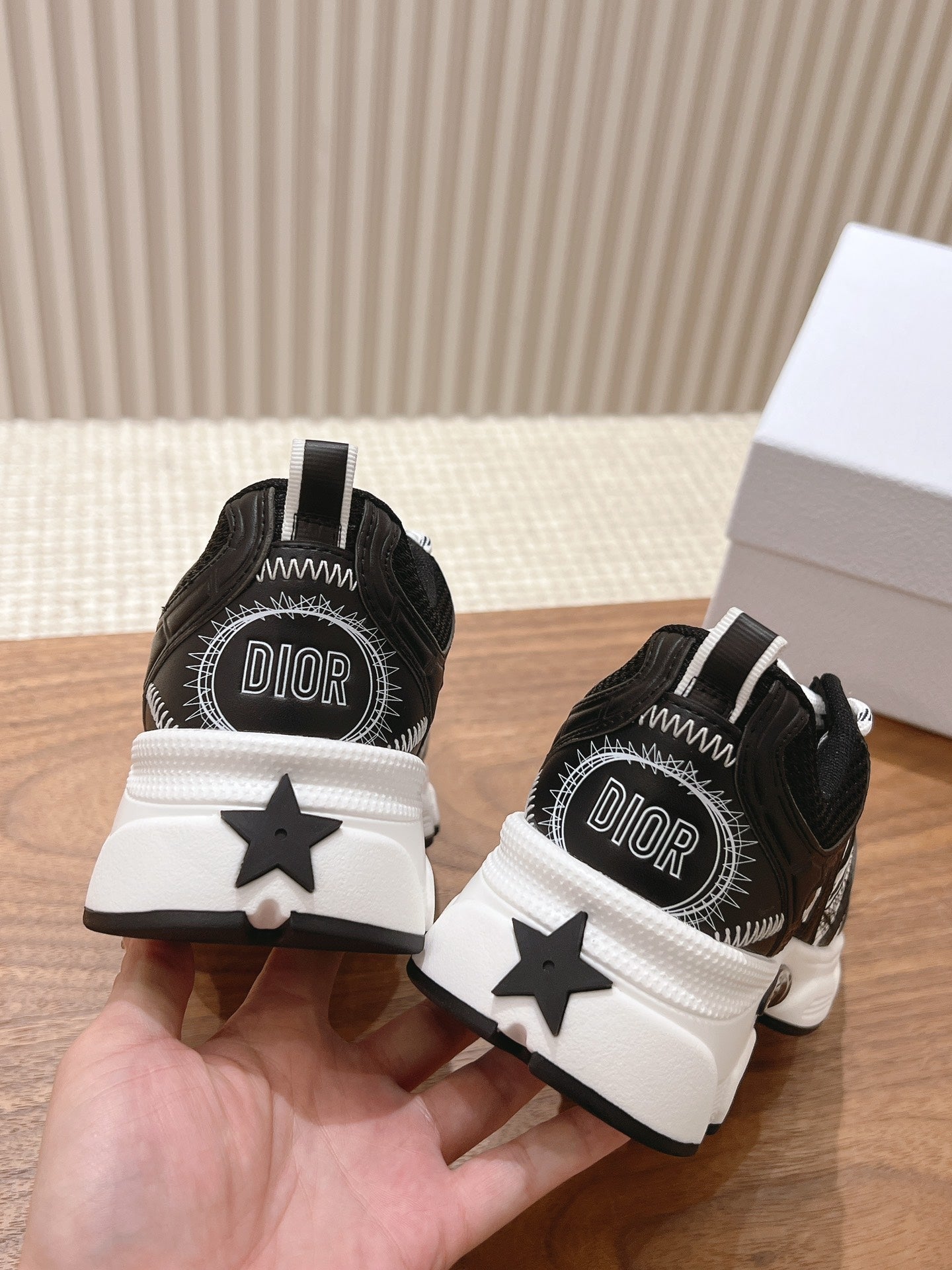 D chrono sneaker