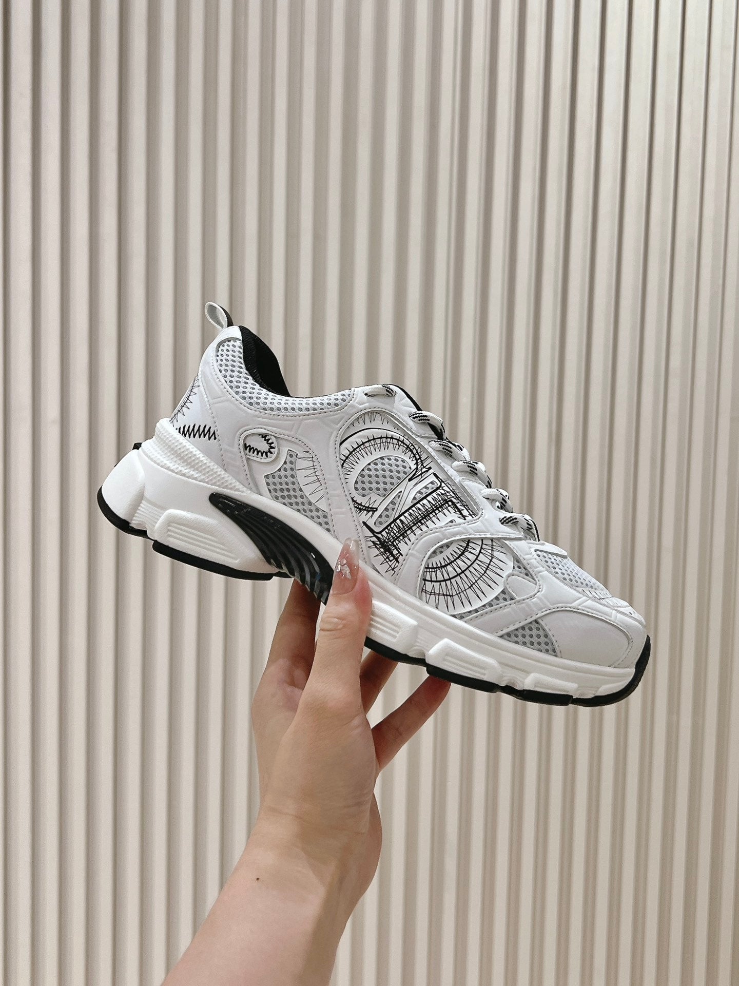 D chrono sneaker