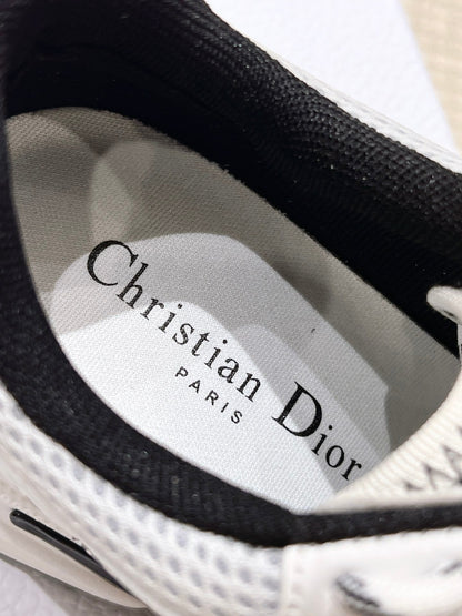 D chrono sneaker