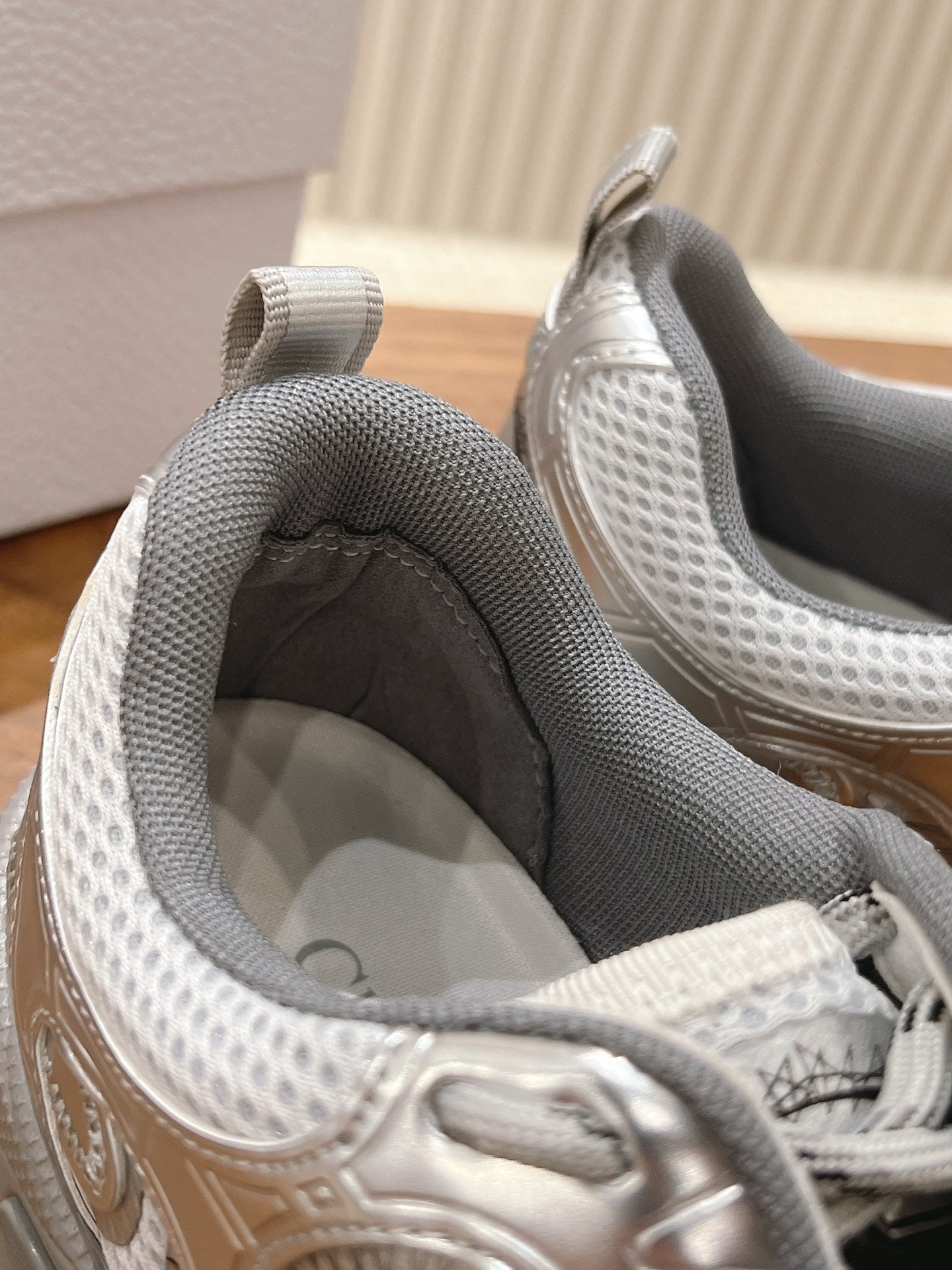 D chrono sneaker