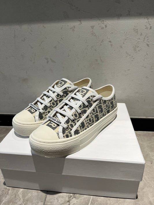 D walk‘n sneaker