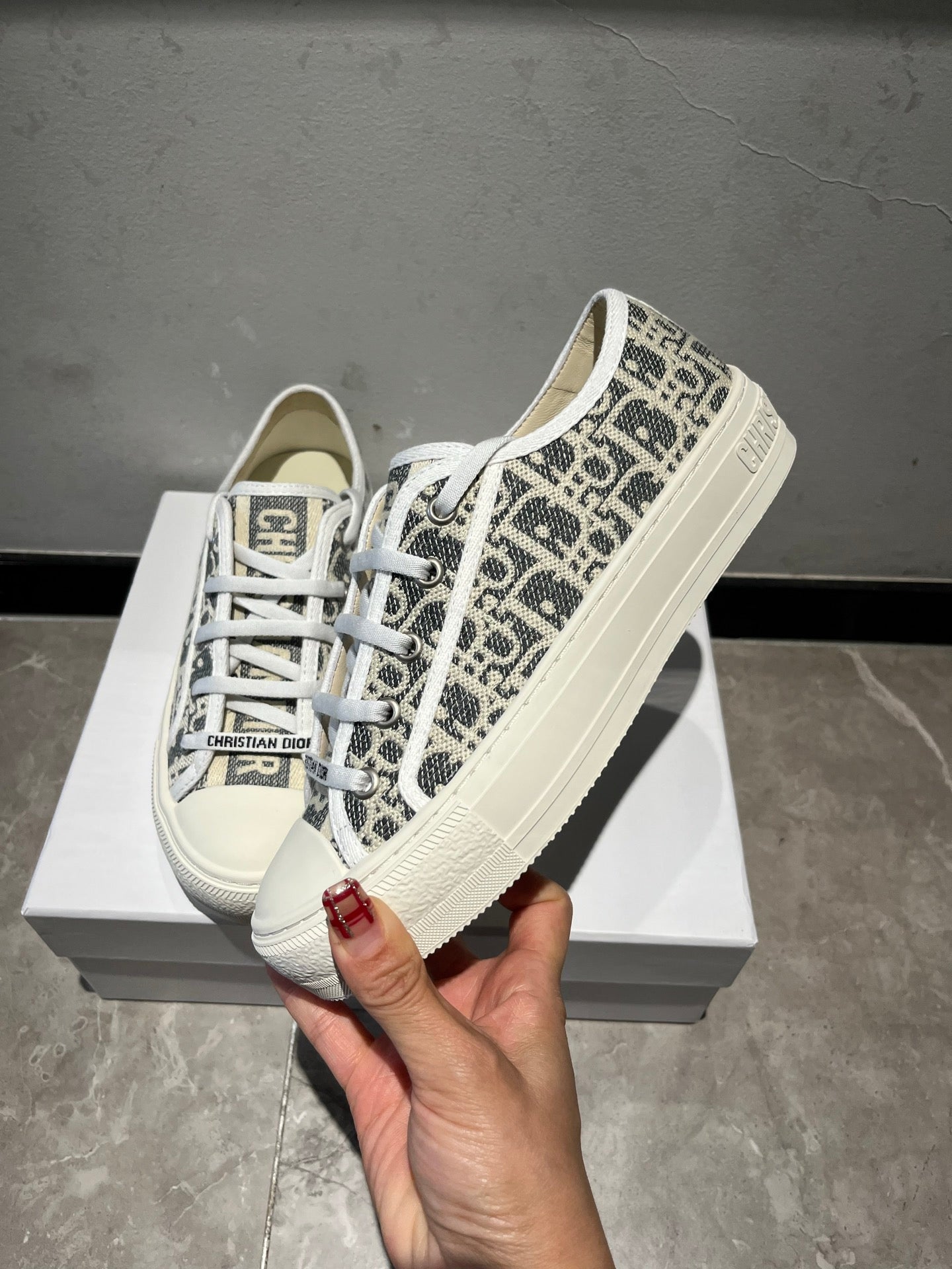 D walk‘n sneaker