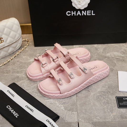 slippers