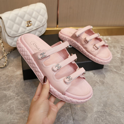slippers