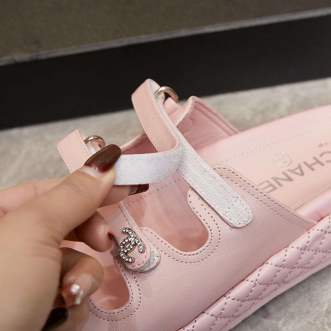 slippers