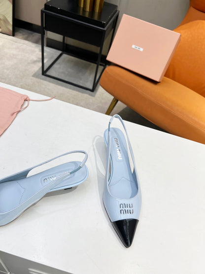 Slingback pump