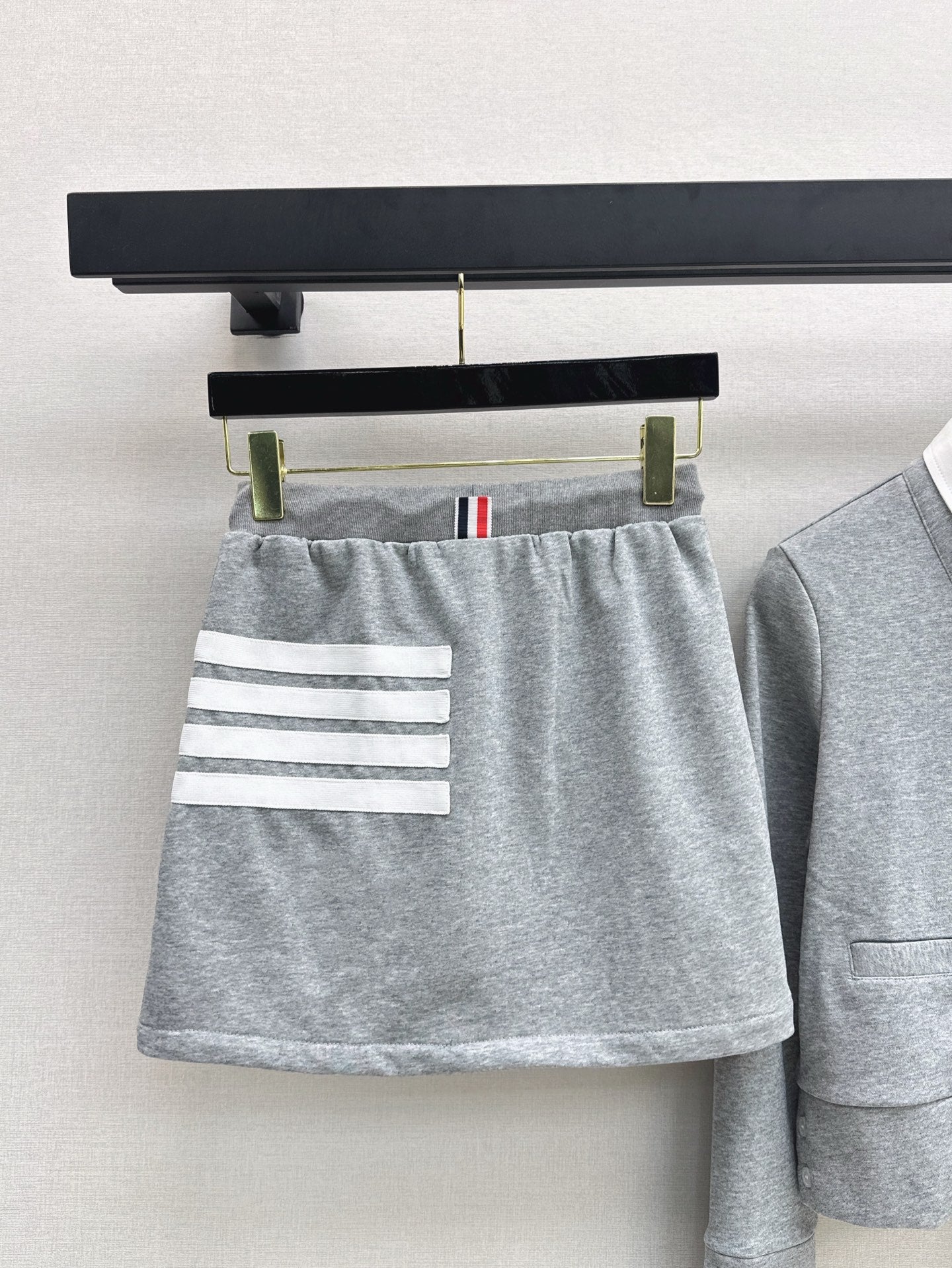 Th 25ss skirt suit