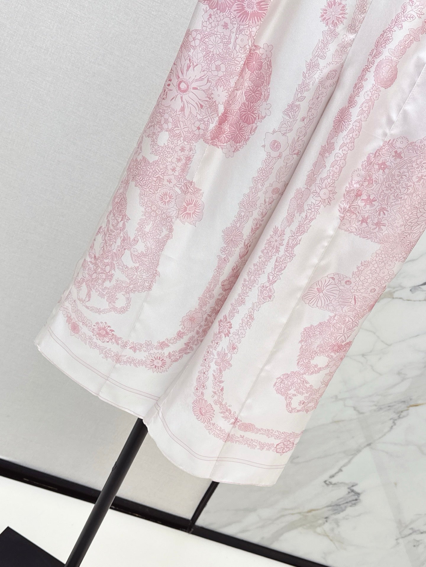 25ss Silk pants
