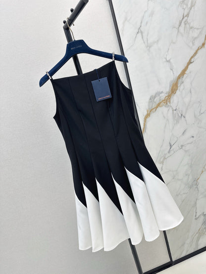 L 25ss ruffle dress