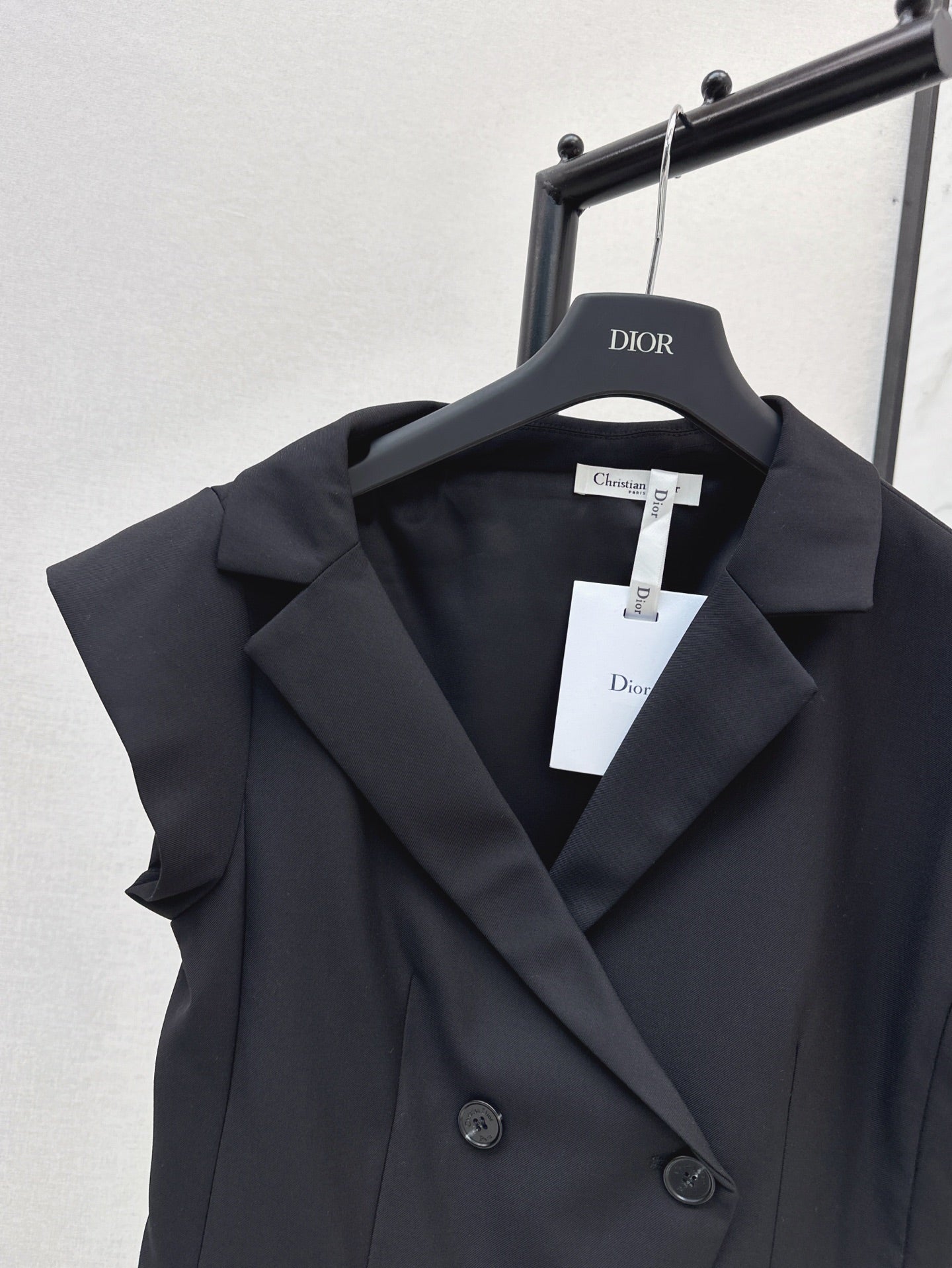 25ss slant collar vest