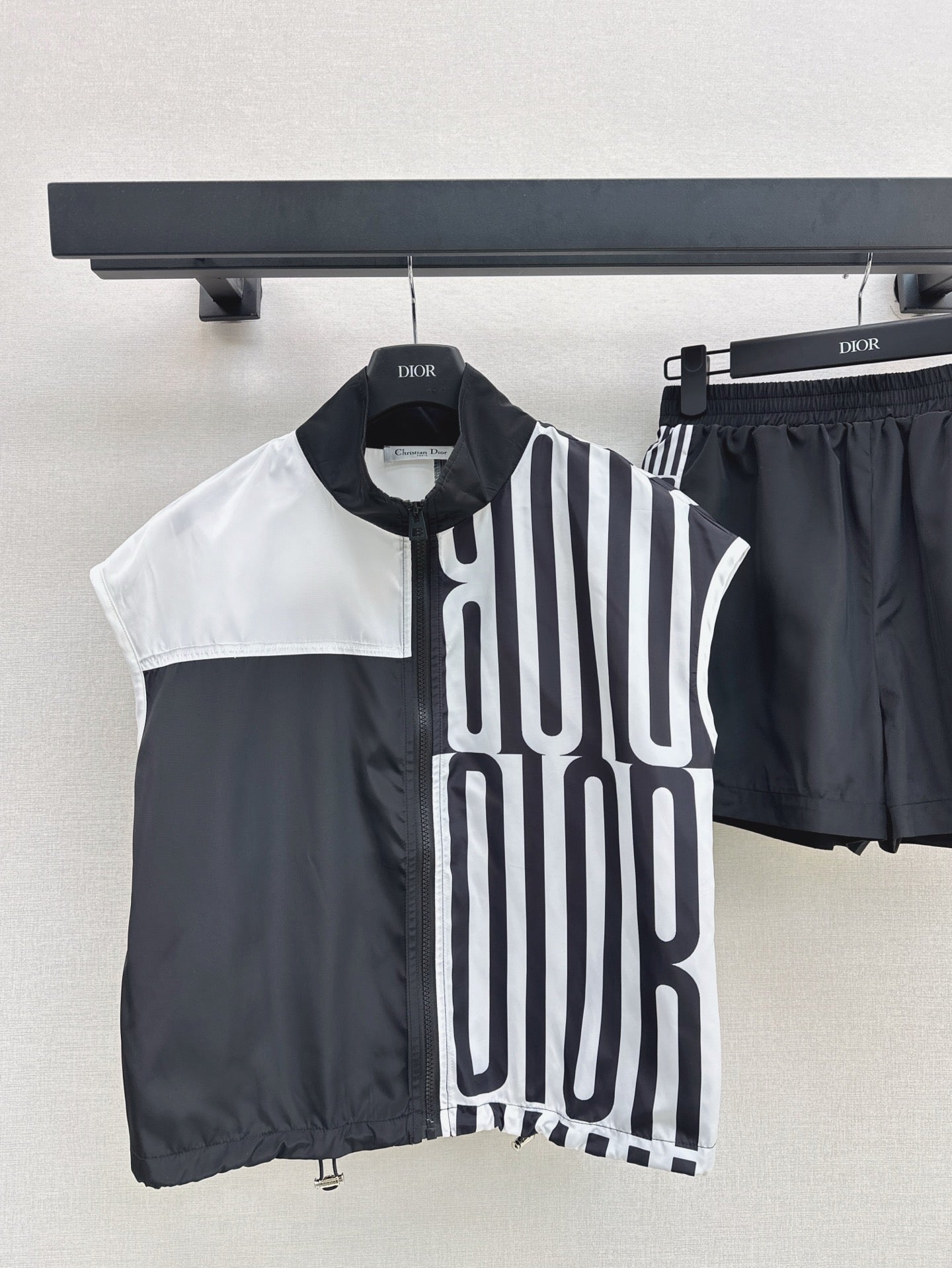 25ss miss sleeveless set