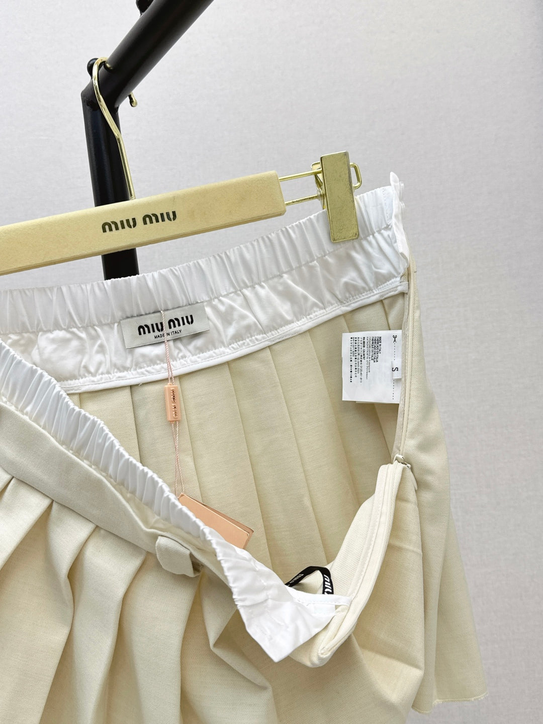 25ss pleated skirt