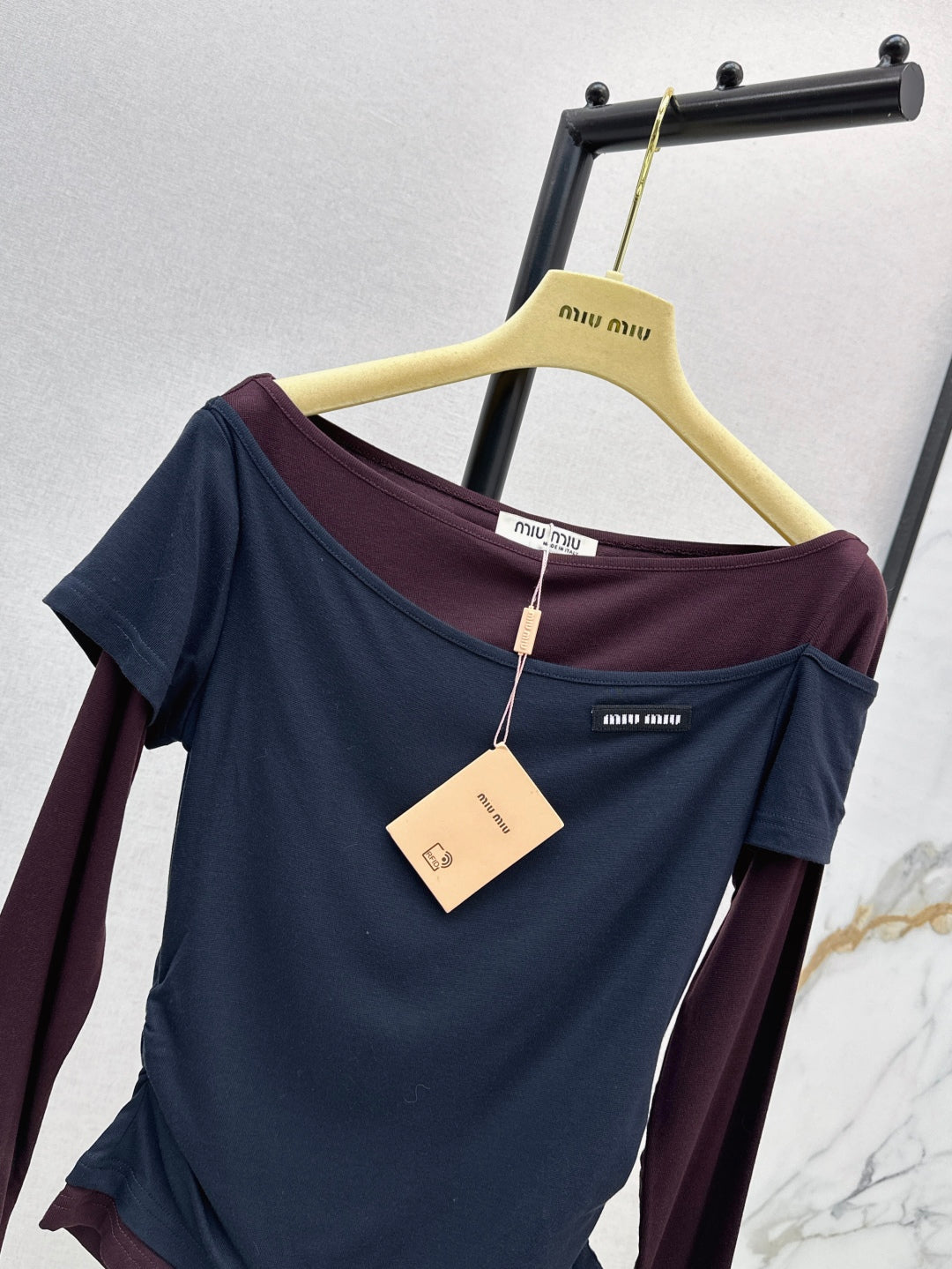 25fw off-shoulder shirt