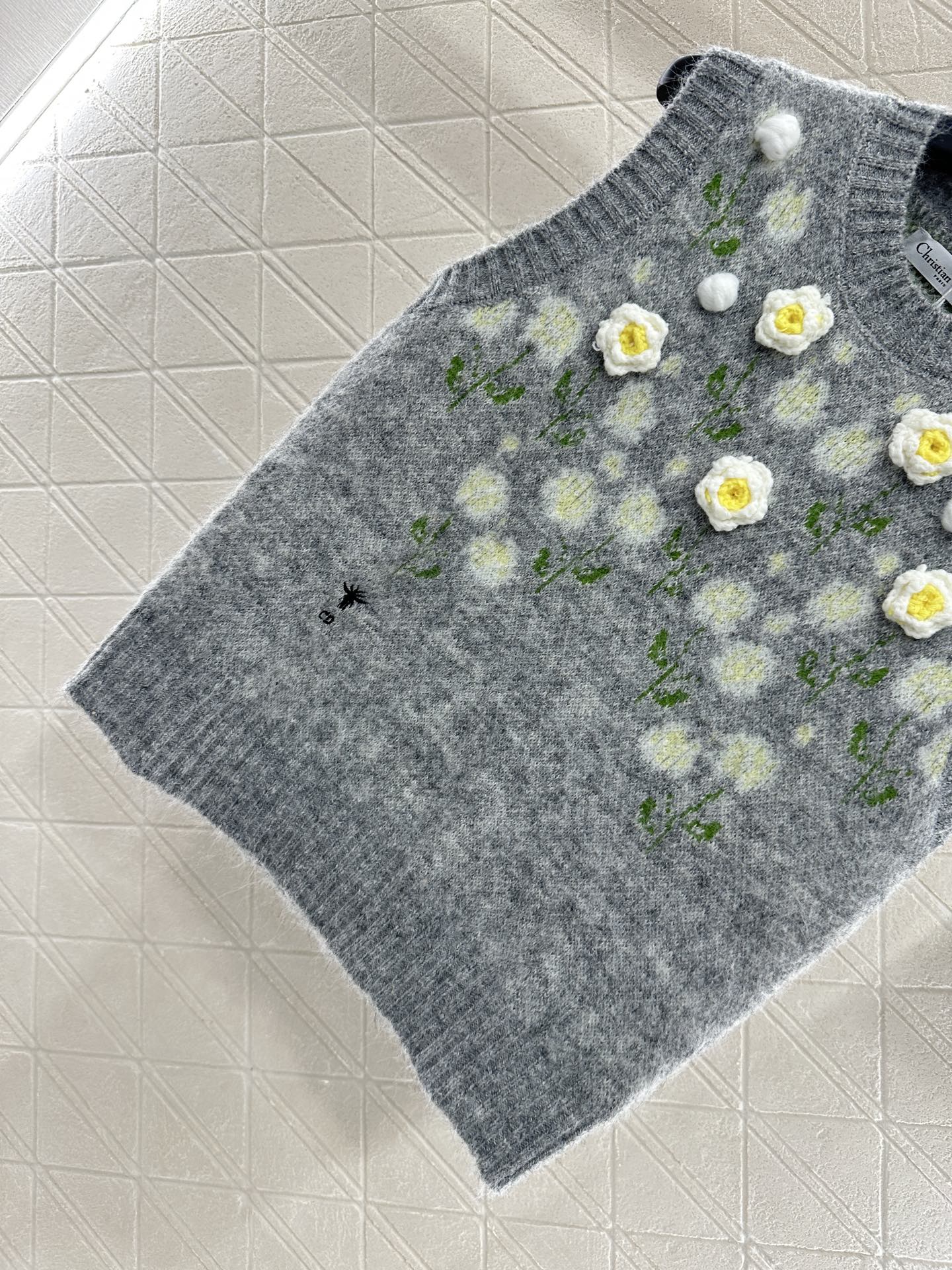 25fw 3D Crochet Knitted Vest