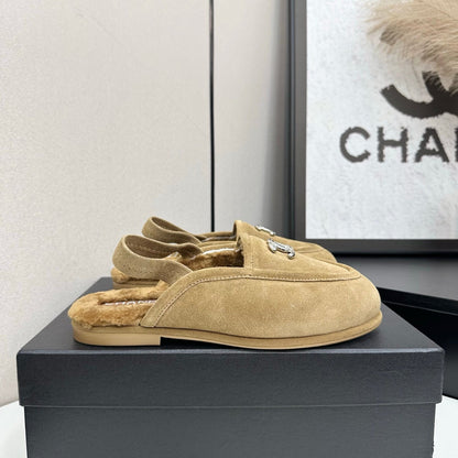 25 Casual suede slippers with fleece lining（KHAKI/BLACK/BROWN/BEIGI）