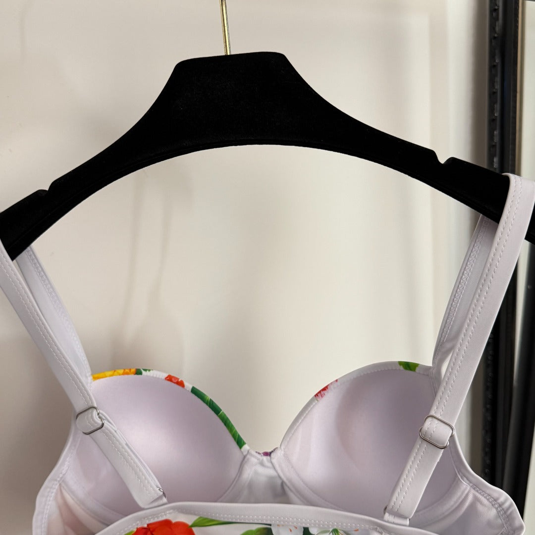 New swimsuit sets