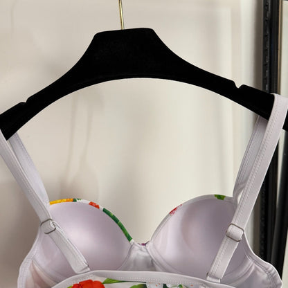 New swimsuit sets