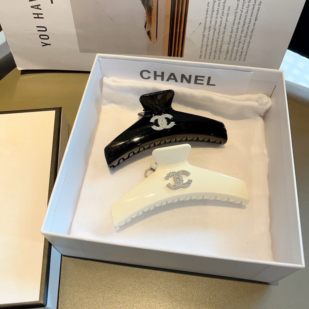 New hand-made diamond clip