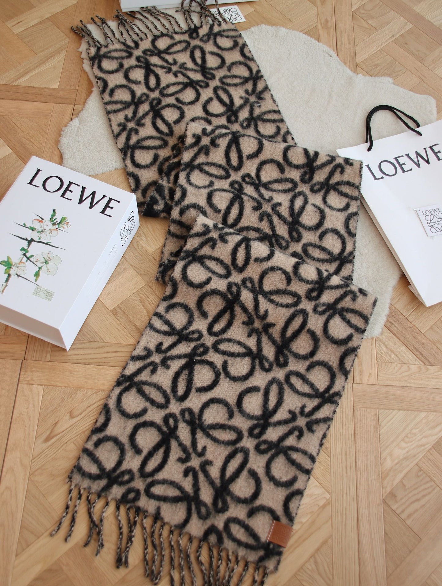 New wool mohair scarf