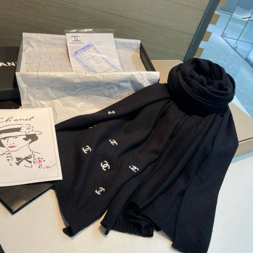 25 new embroidered cashmere knitted scarf