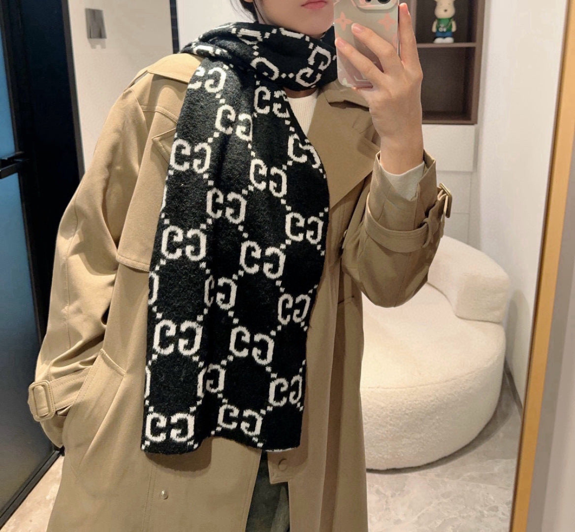 New knitted jacquard scarf