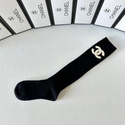 New double-needle cashmere socks