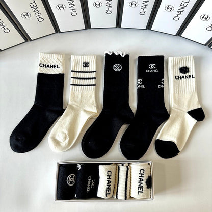 New cashmere socks