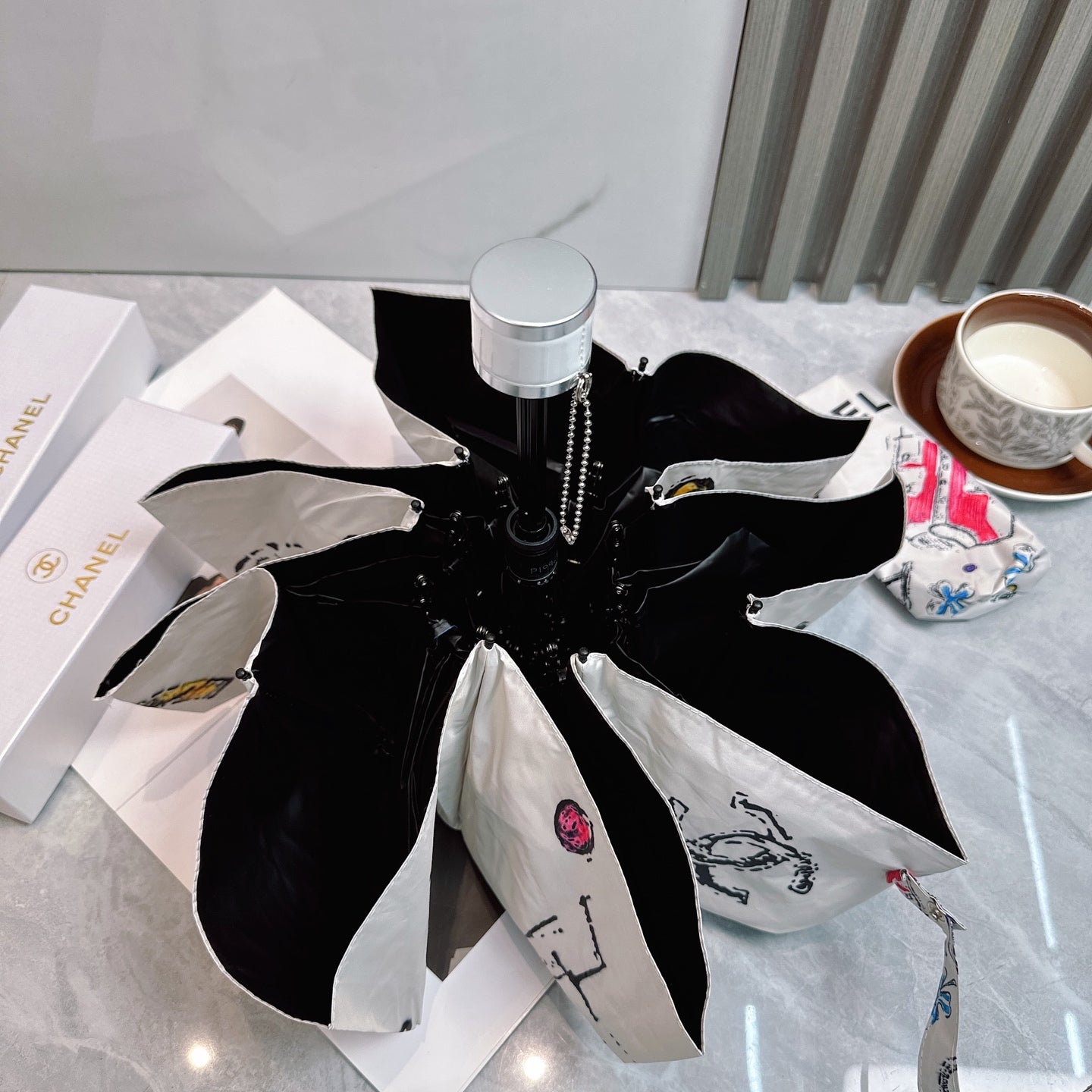 New manual folding umbrella