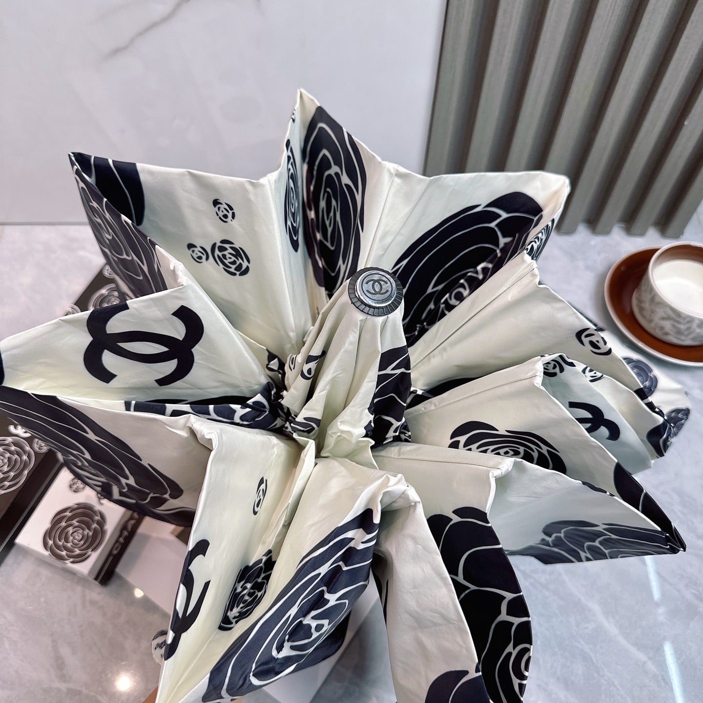 25 new fully automatic folding umbrella