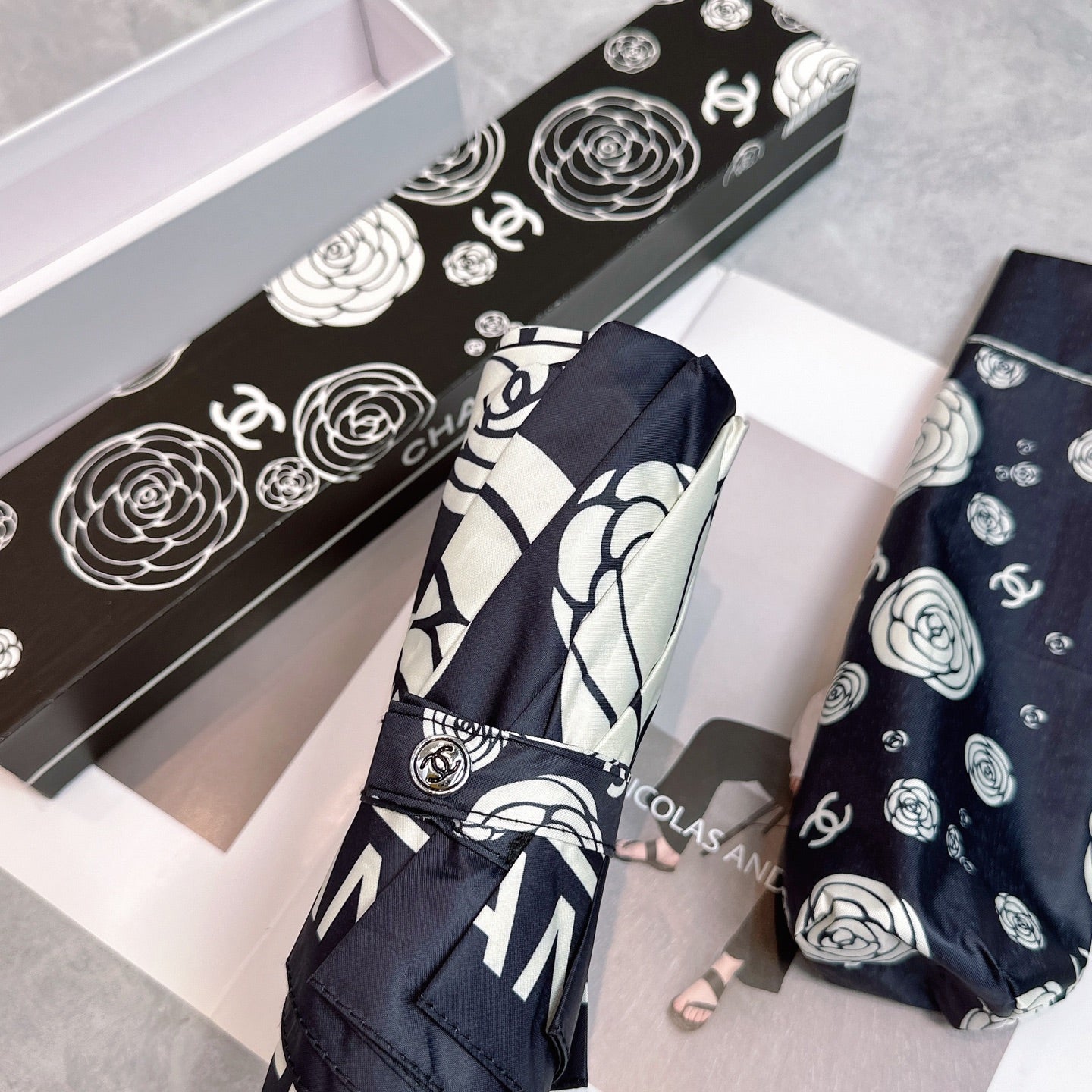 25 new fully automatic folding umbrella