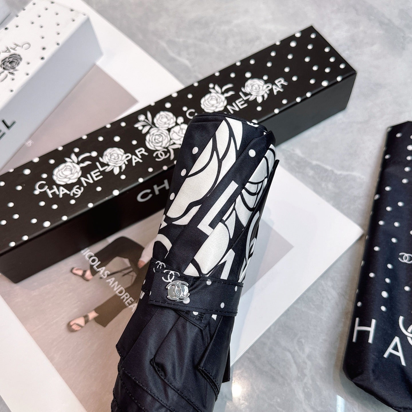 25 new fully automatic folding umbrella