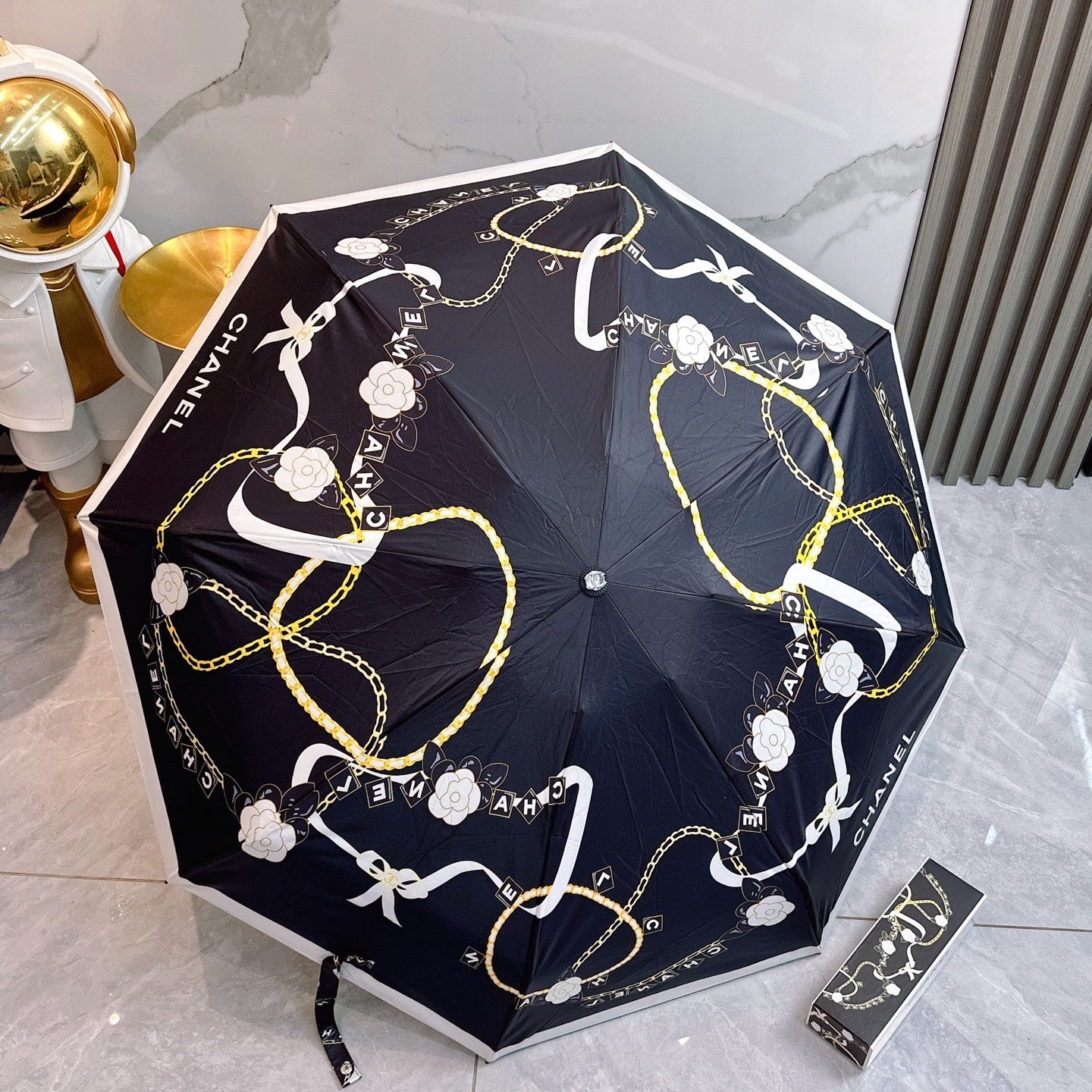 New manual folding umbrella