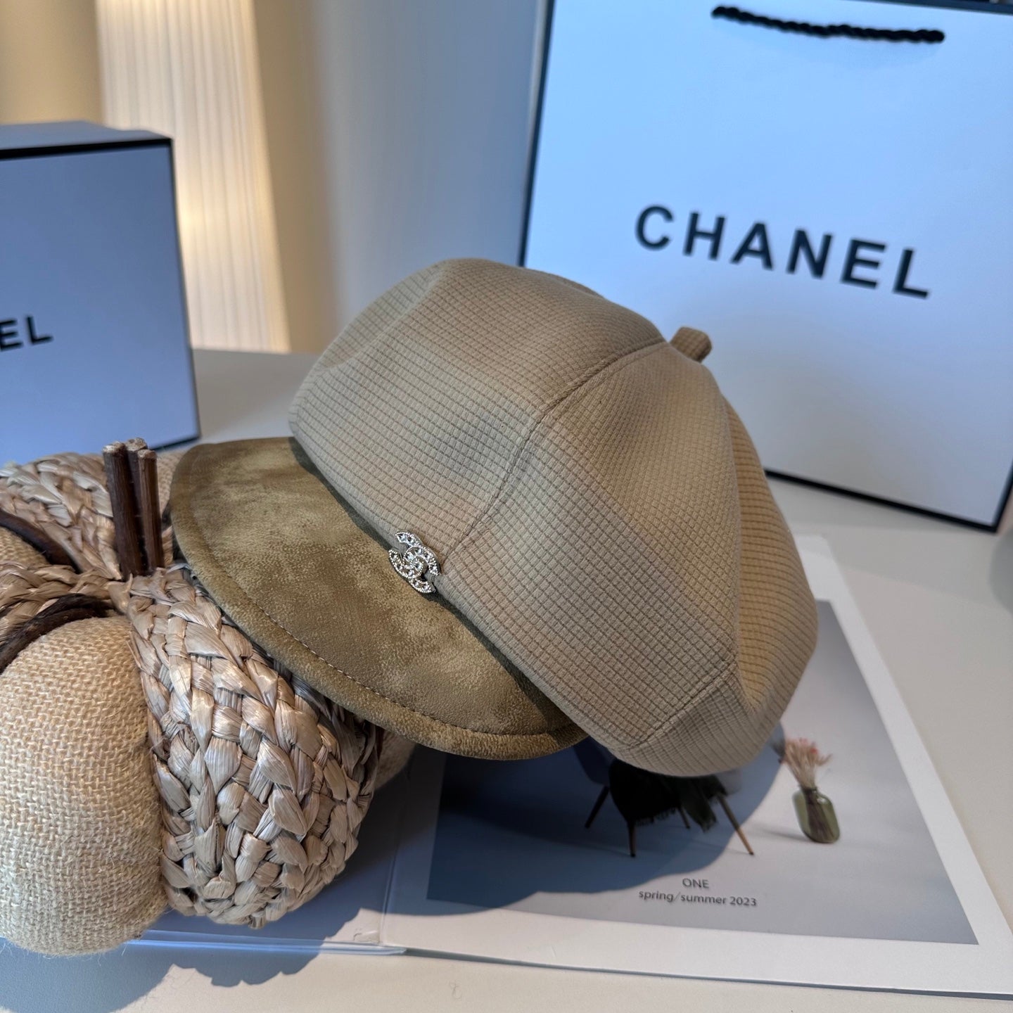 25fw new octagonal hat